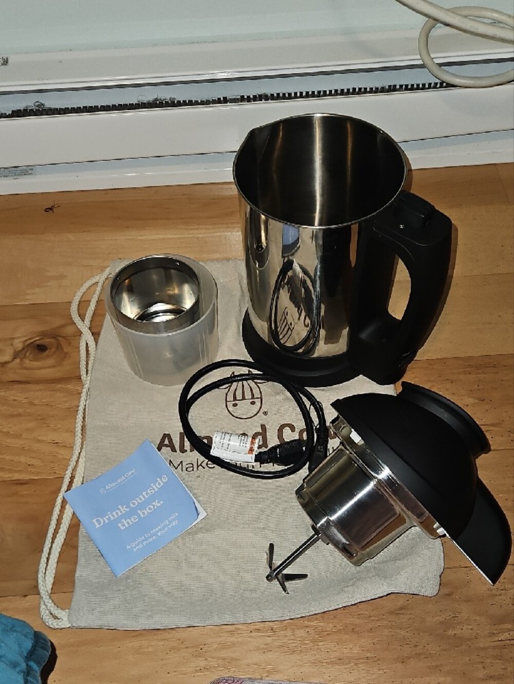 Almond Cow-Plant Milk Machine - Picture 3 of 4